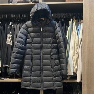 Women’s Calvin Klein Black Puffer Coat. Zip Front/Pockets, Zip Removable Hood XS